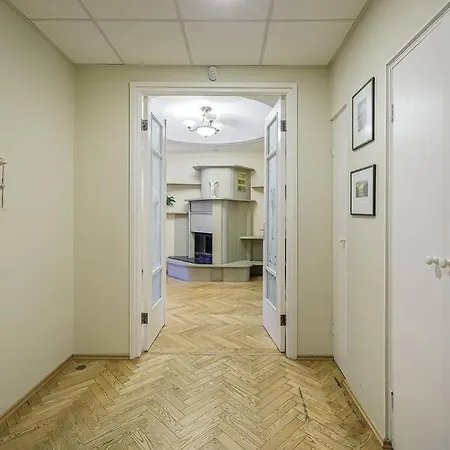 Elegance In The Heart Of - 150 M2 Luxurious With 4 Large Bedrooms! Apartment *