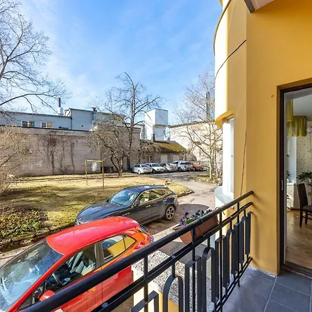 Apartment Elegance In The Heart Of - 150 M2 Luxurious With 4 Large Bedrooms! *